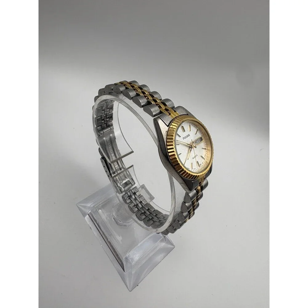 Pulsar ladies Two-Tone Day-Date Quartz Watch V893-0010 vintage